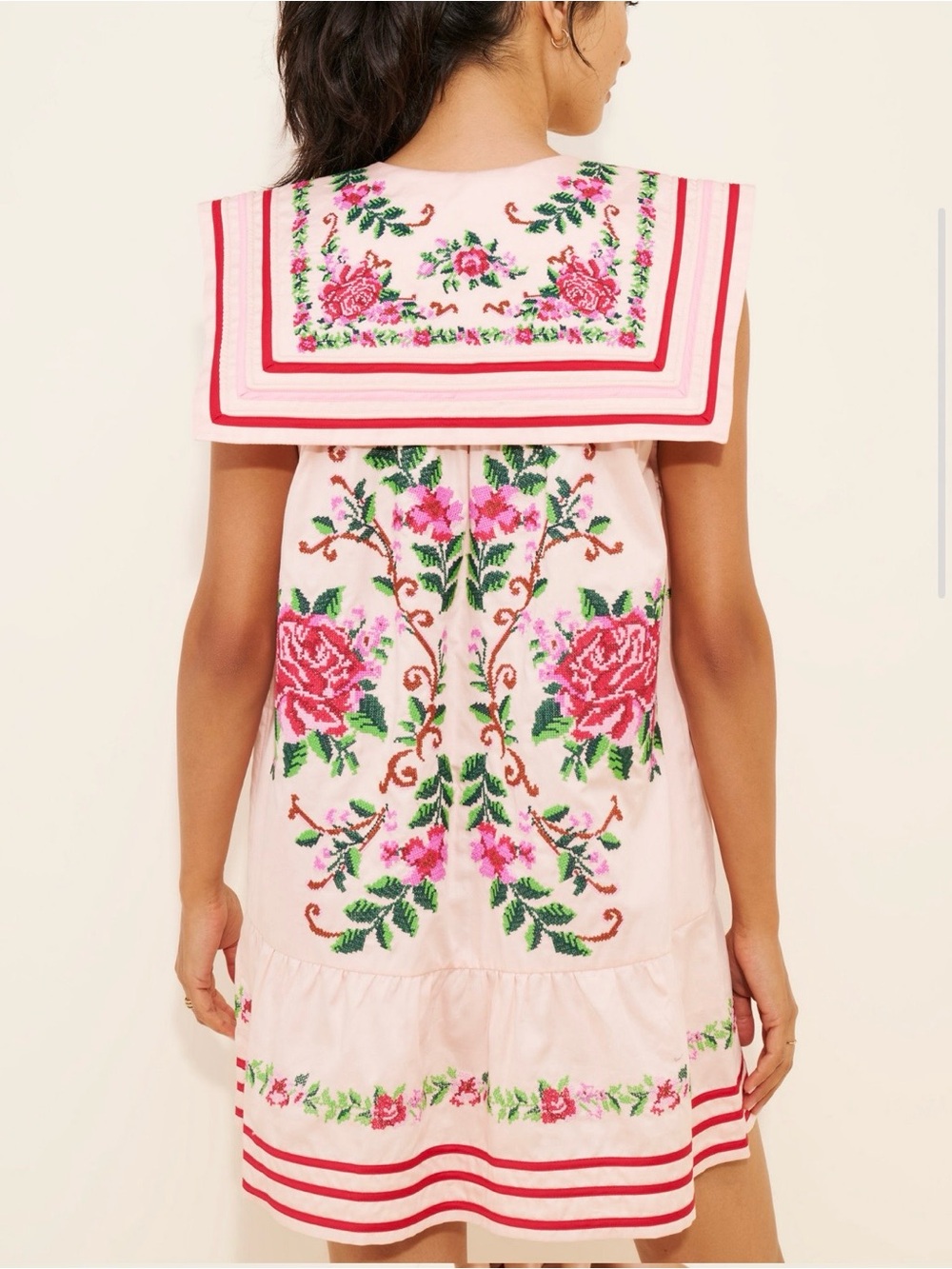 NULLY GENTLE USED CONDITION Farm Rio Flower Tapestry
Embroidered Dress - Picture 3 of 6